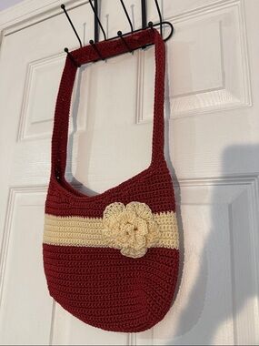 (BRAND NEW) Handmade Burgundy and Cream Crochet Shoulder Bag with Flower Accent